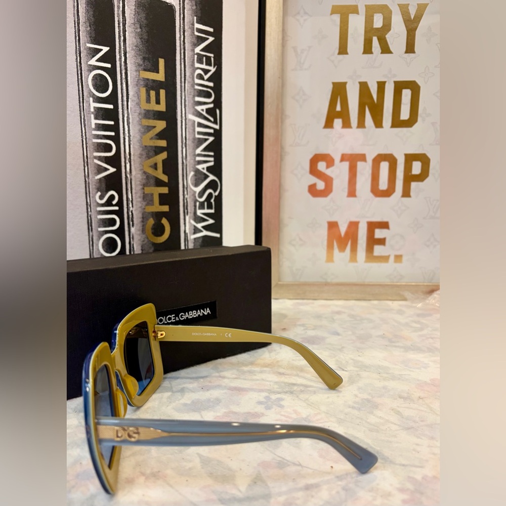 🩵DOLCE & GABBANA Chunky Light Blue Rectangular Sunglasses NWT FULL INCLUSION - Picture 9 of 12